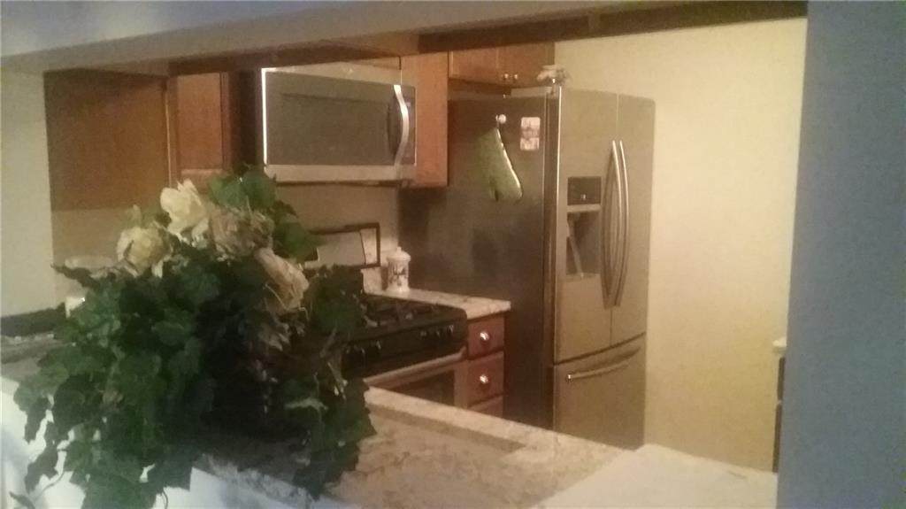 752 Quaker Lane - Photo 1