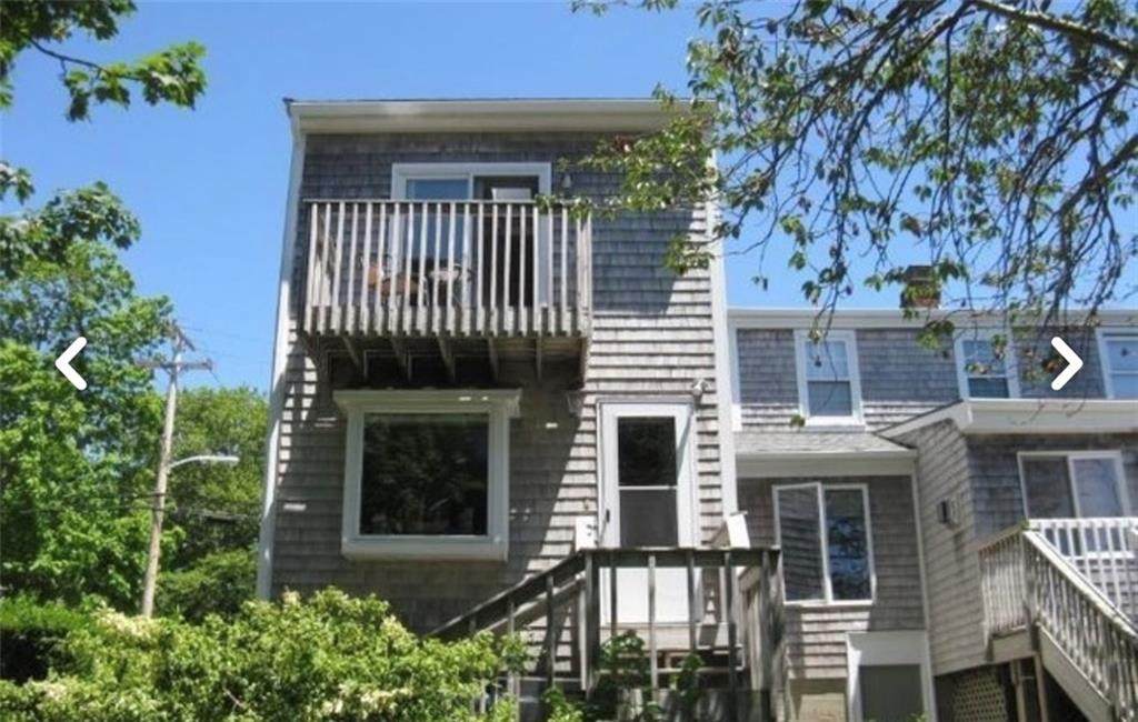 443 Wolcott Avenue - Photo 1