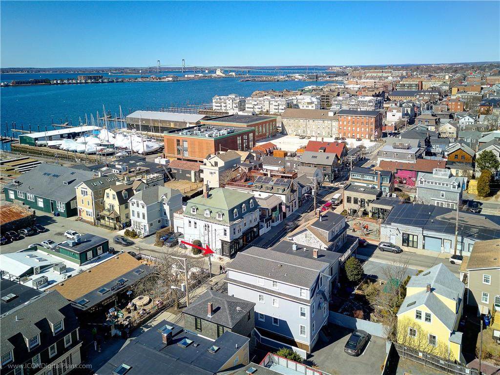 492 Thames Street - Photo 1