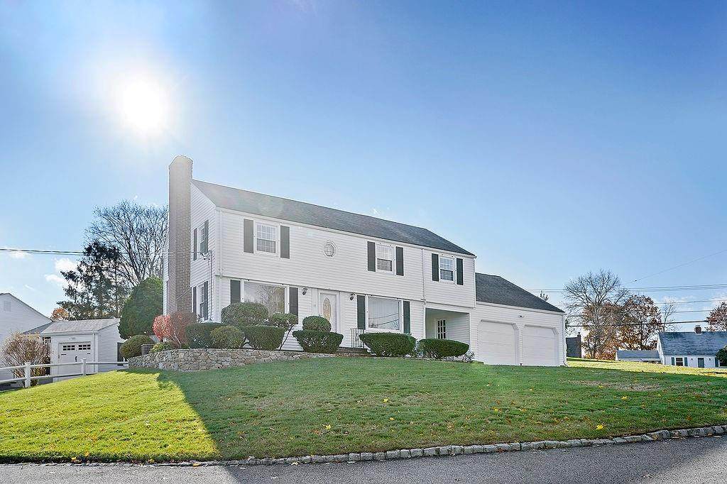 11 Iris Drive - Photo 1
