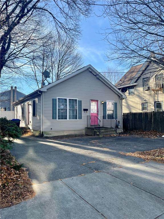 136 Pocasset Avenue - Photo 1