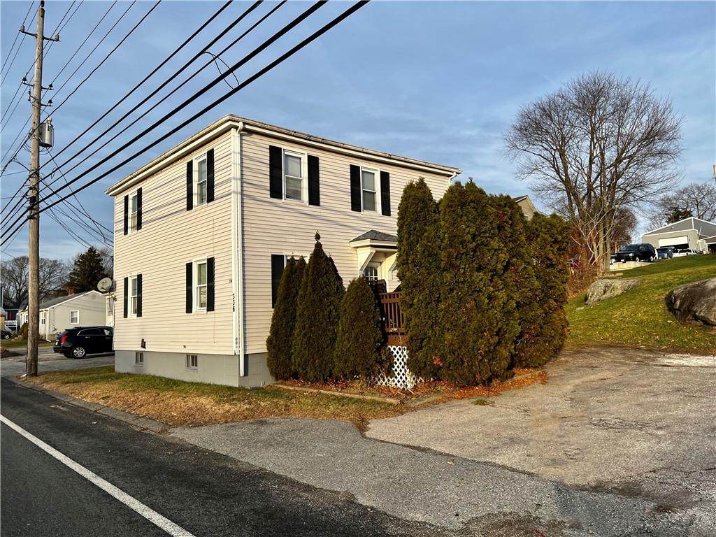 336 Metacom Avenue - Photo 1