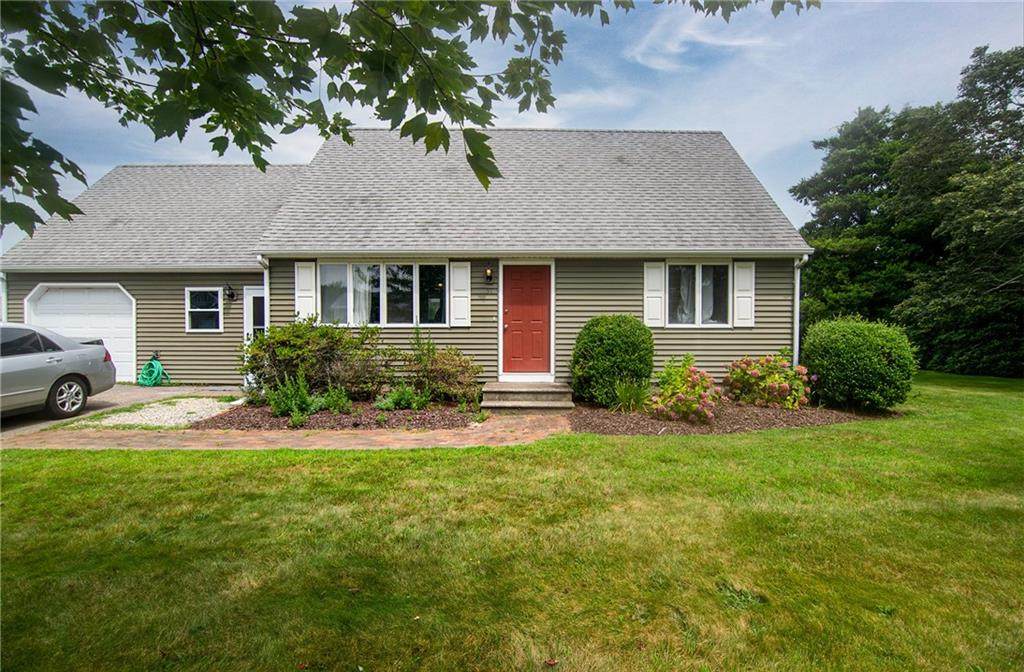 51 Exeter Boulevard - Photo 1