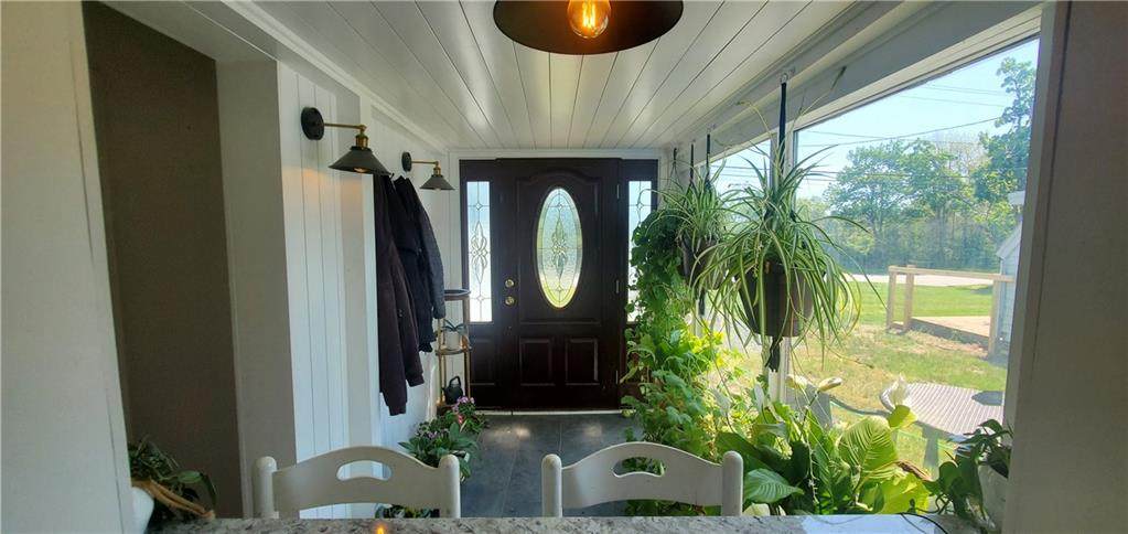 921 Wapping Road - Photo 1