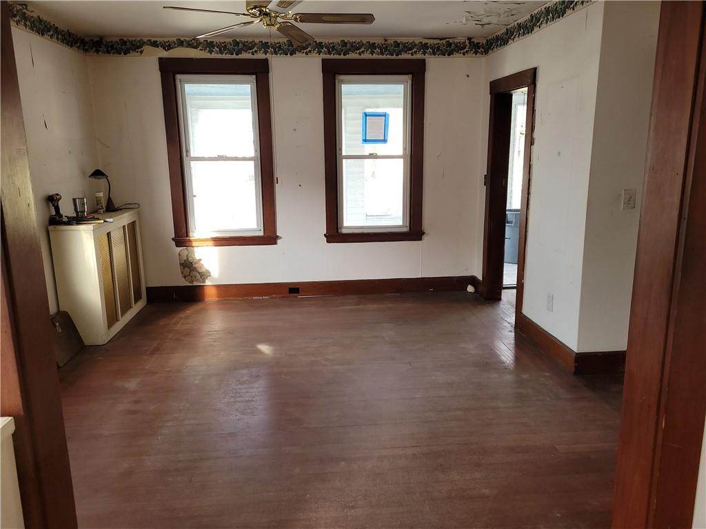 34 Thurston Avenue - Photo 1