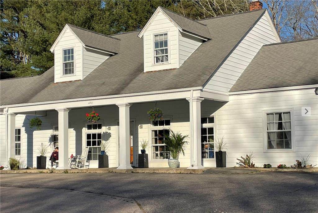 472 Main Street - Photo 1