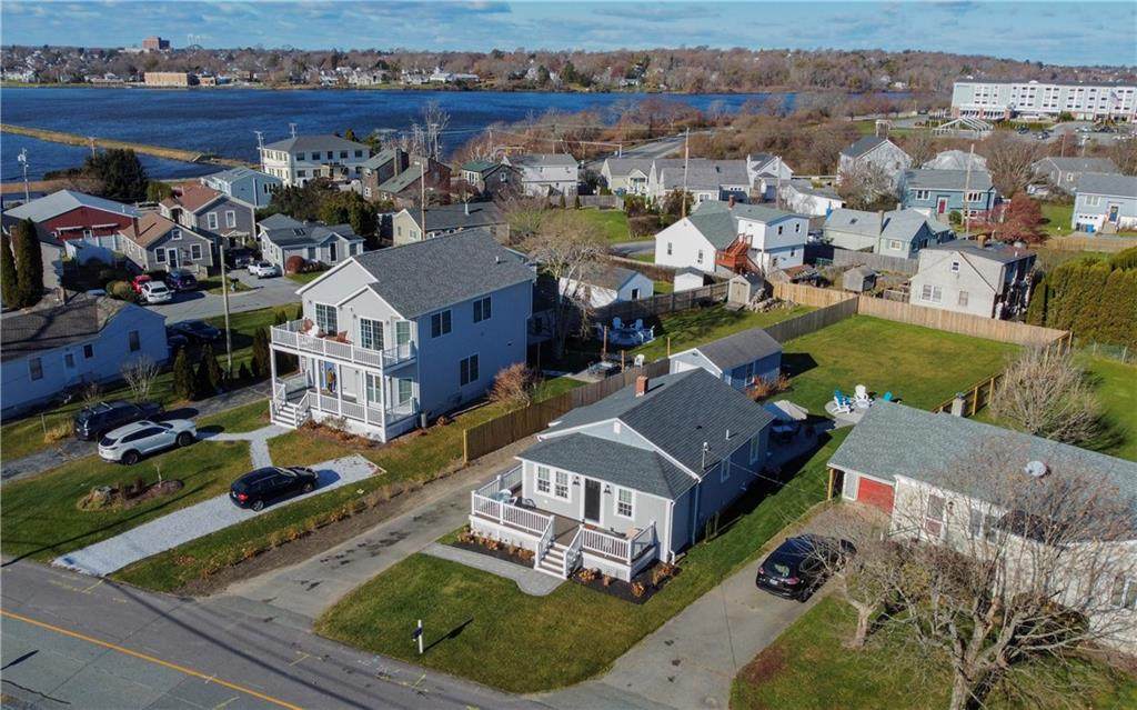 52 Newport Avenue - Photo 1
