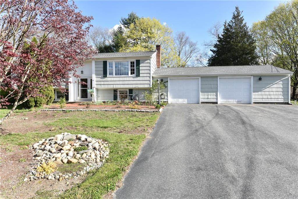 34 Colonial Road - Photo 1