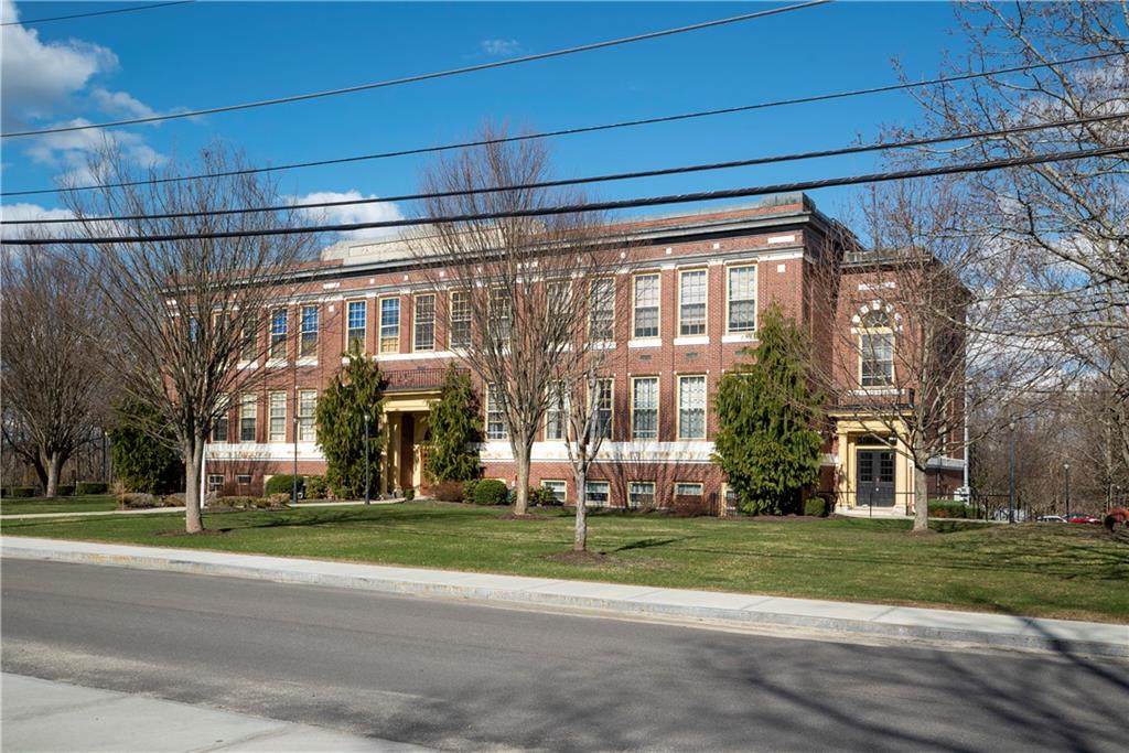 265 Sayles Avenue - Photo 1