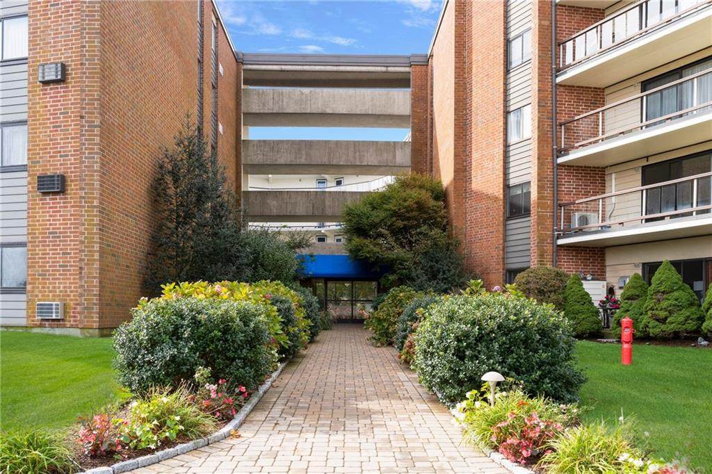 1205 Capella South Street - Photo 1