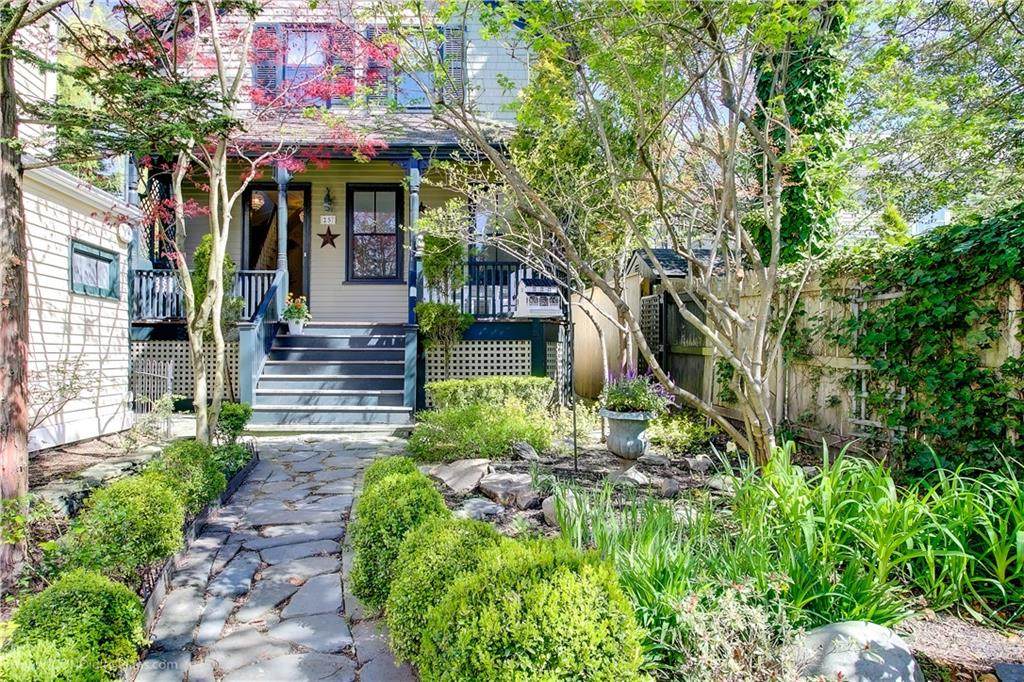 25 Willow Street - Photo 1