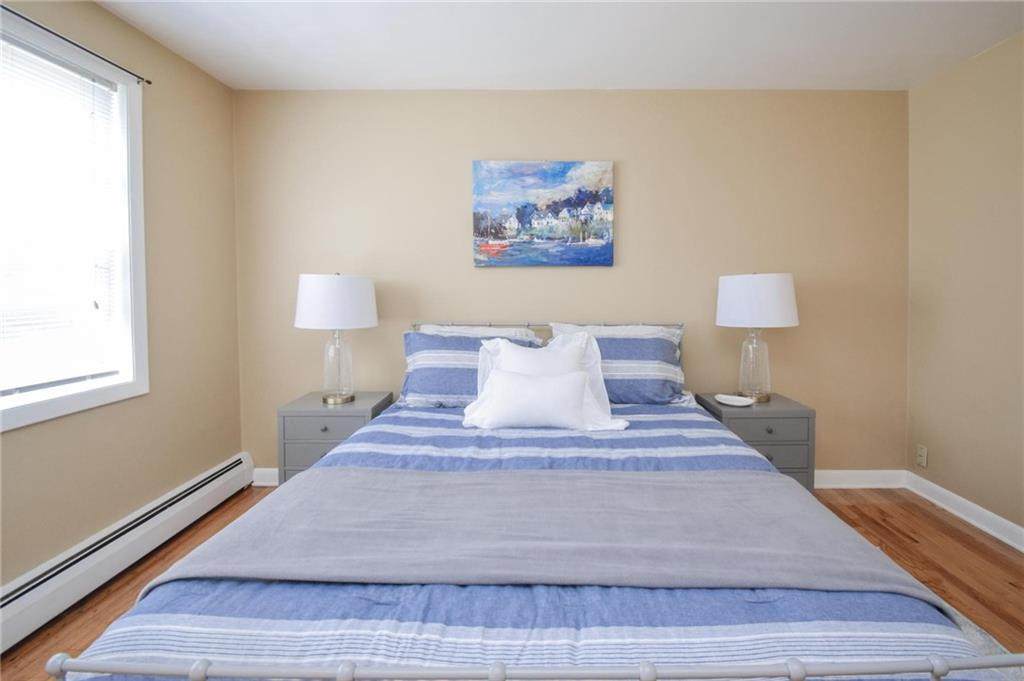 70 Carroll Avenue - Photo 1