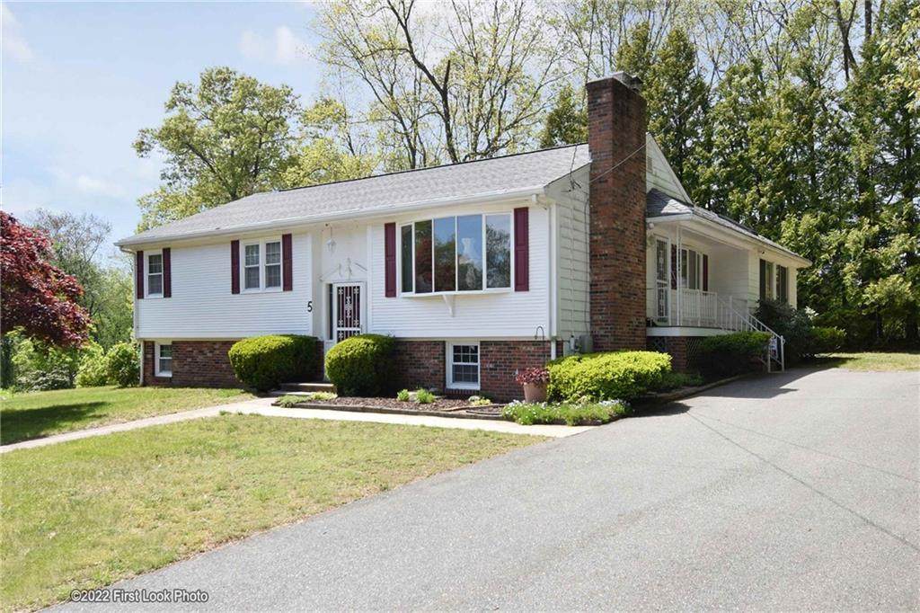 5 Pamela Drive - Photo 1