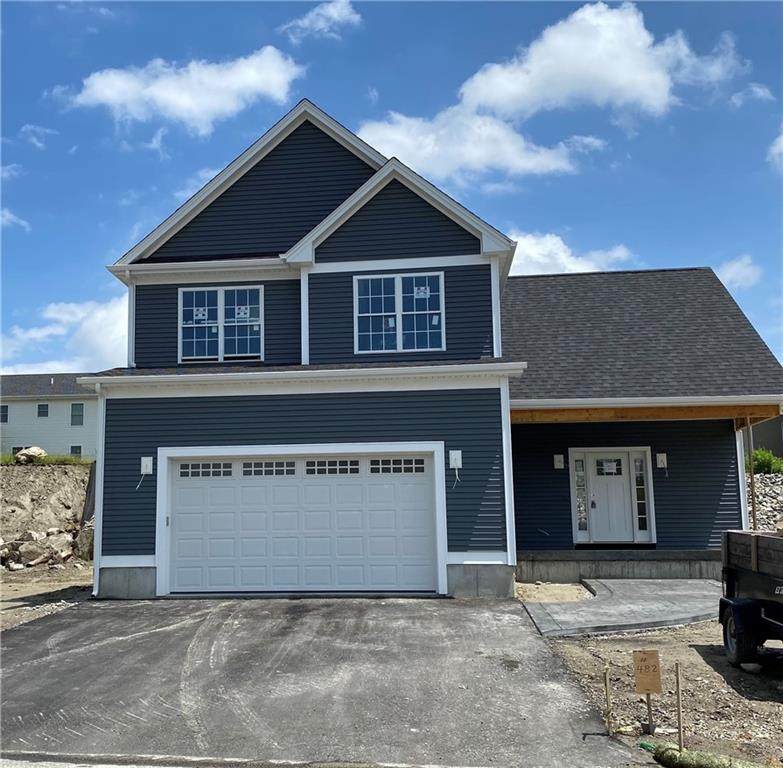 482 Louise Street - Photo 1