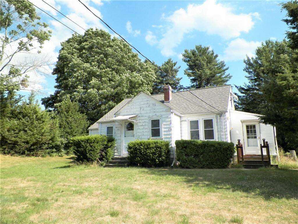 464 Putnam Pike - Photo 1