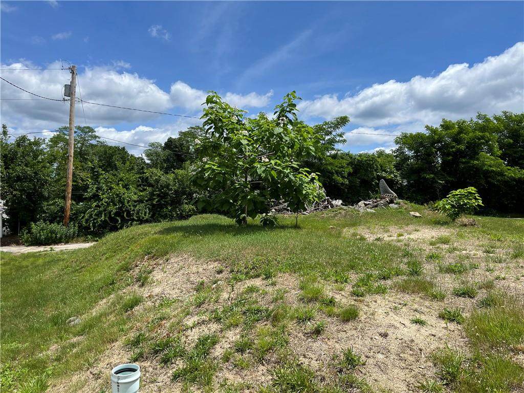 2766 West Shore Road - Photo 1