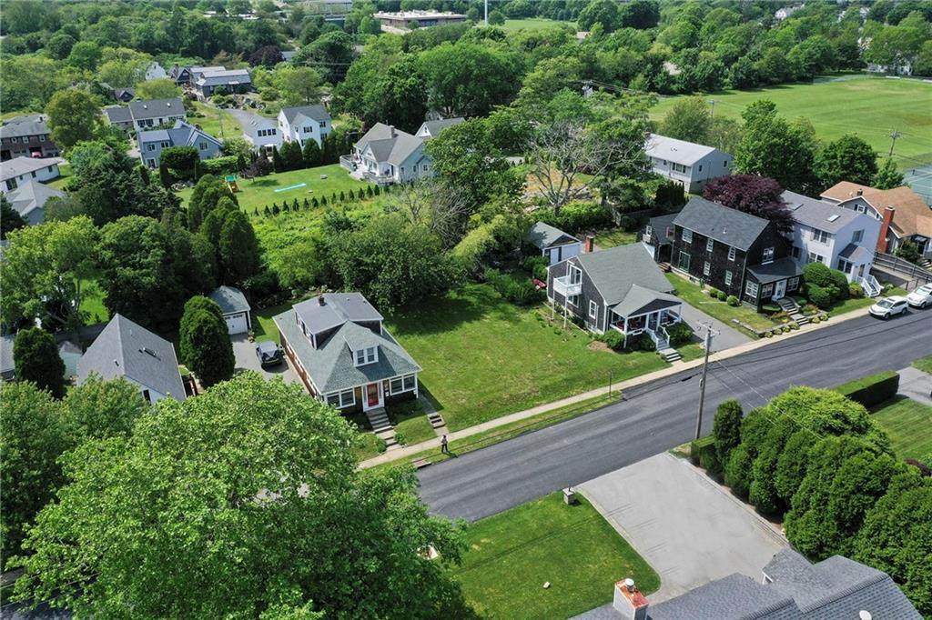 117 Carroll Avenue - Photo 1