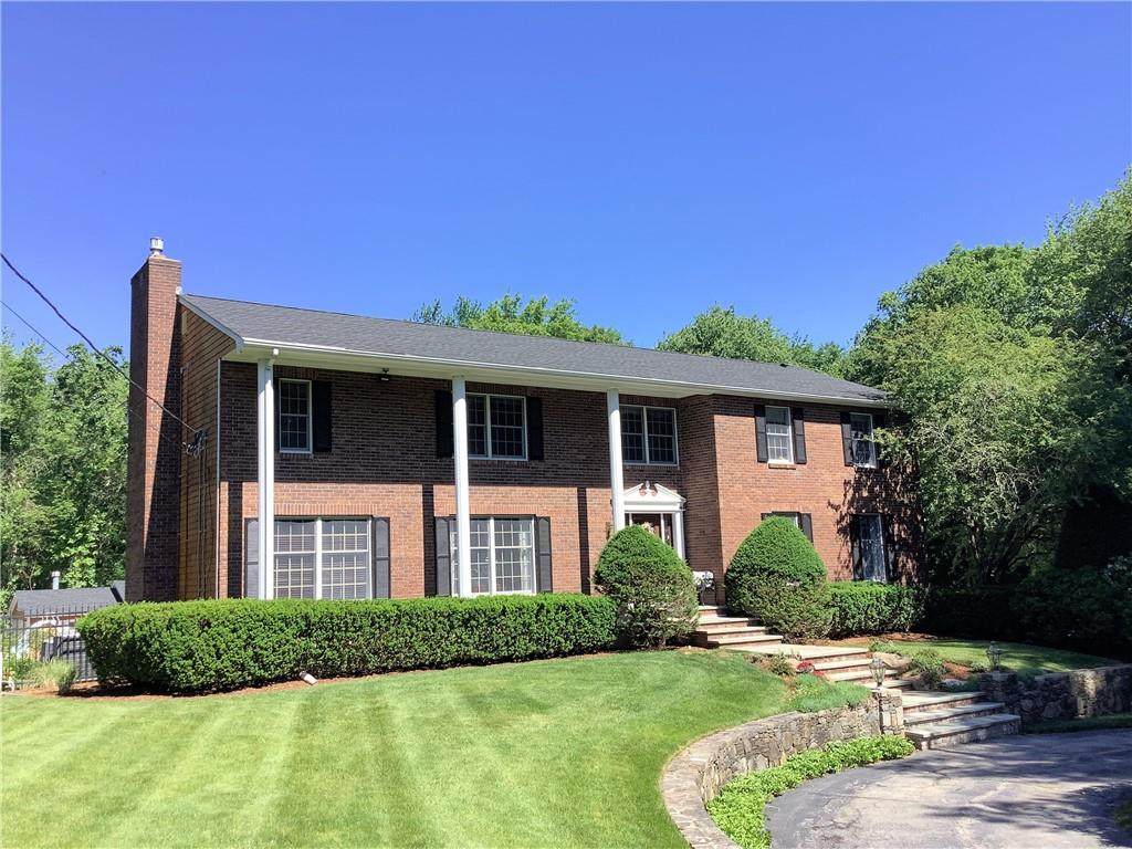 360 Kent Drive - Photo 1