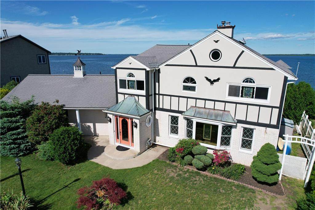 51 Narragansett Street - Photo 1