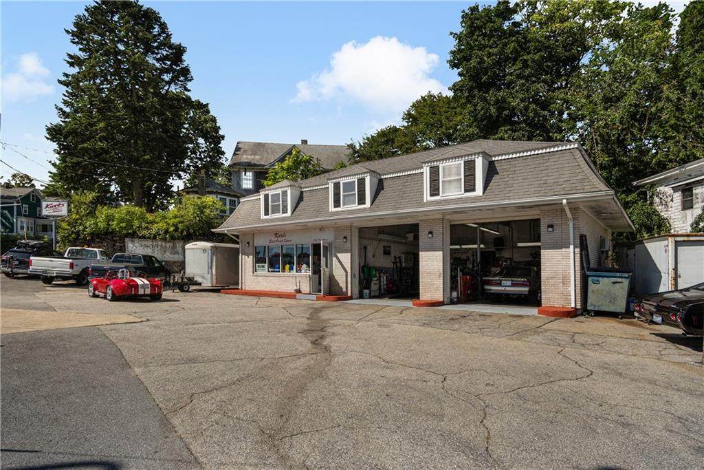 3145 Post Road - Photo 1