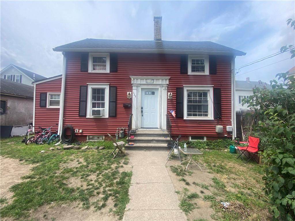 328 Lonsdale Avenue - Photo 1