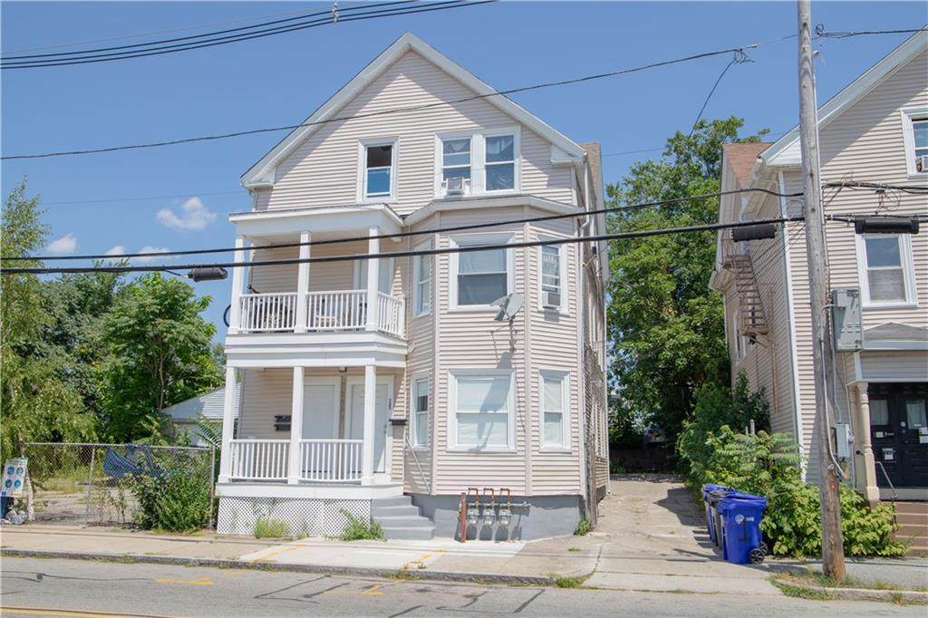 725 Potters Avenue - Photo 1