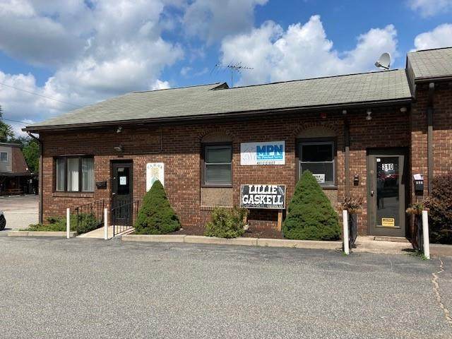310 Cowesett Avenue - Photo 1