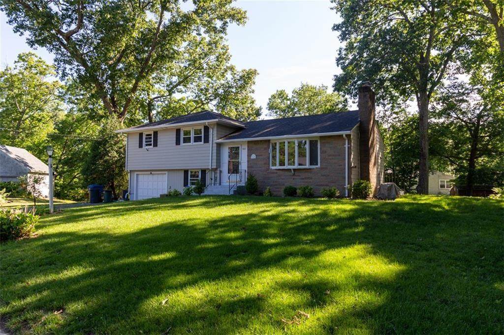 160 Knollwood Avenue - Photo 1