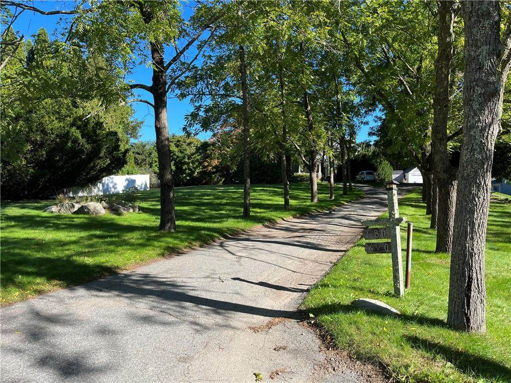 680 Windwood Drive - Photo 1