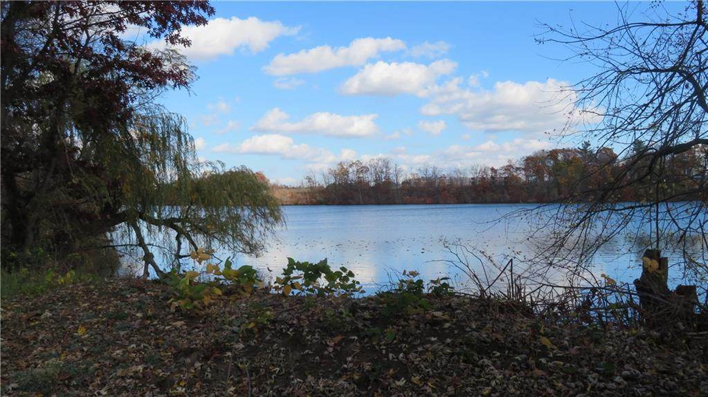 30 Lakeview Drive - Photo 1