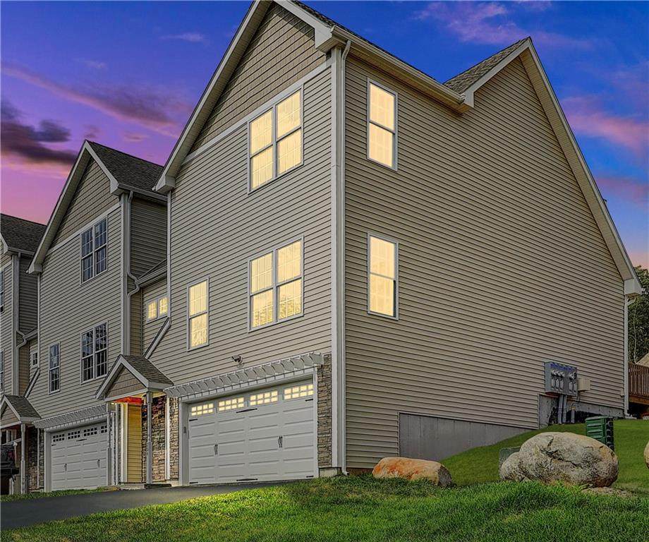 1102 Hunting Hill Drive - Photo 1