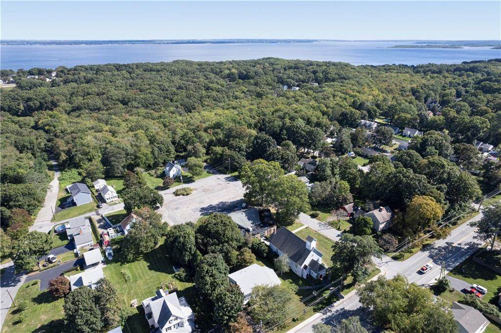 366 Warwick Neck Avenue - Photo 1