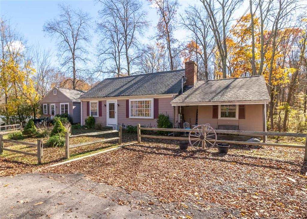 596 Danielson Pike - Photo 1