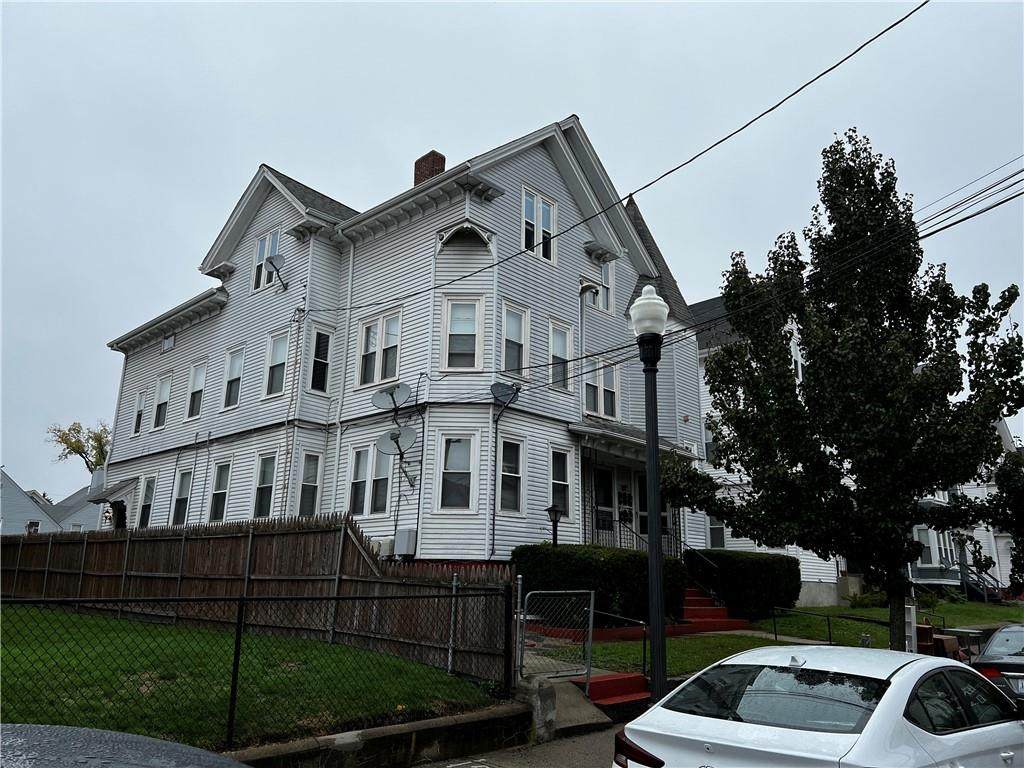 6 Armistice Boulevard - Photo 1