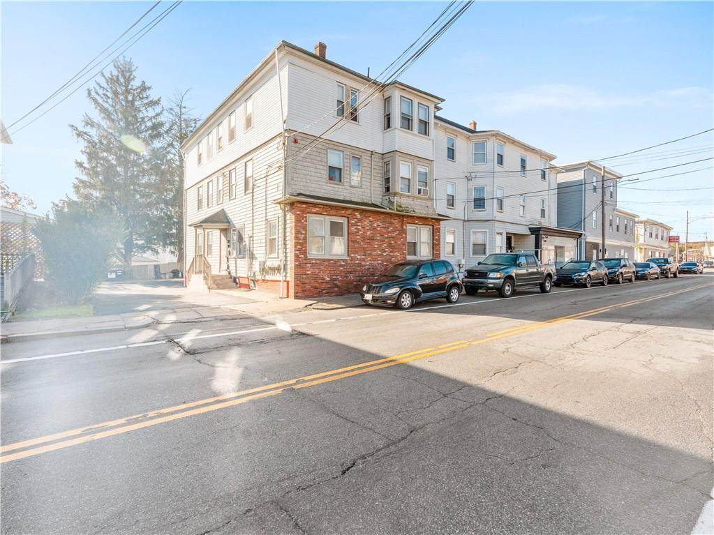 1344 Plainfield Street - Photo 1