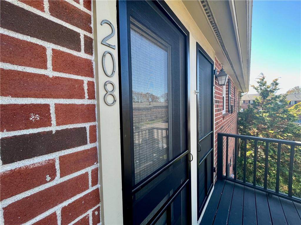 70 Carroll Avenue - Photo 1