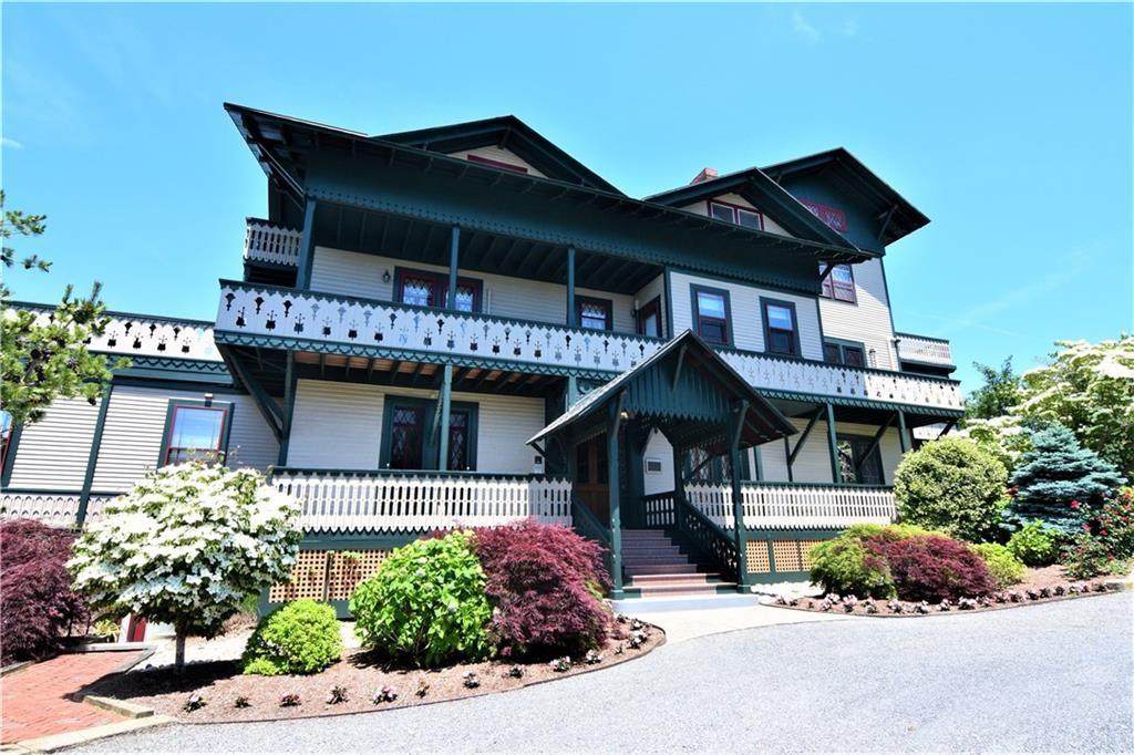 35 Chastellux Avenue - Photo 1