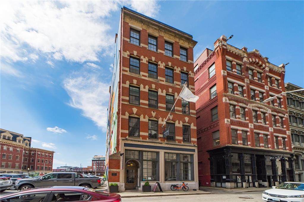 32 Custom House Street - Photo 1