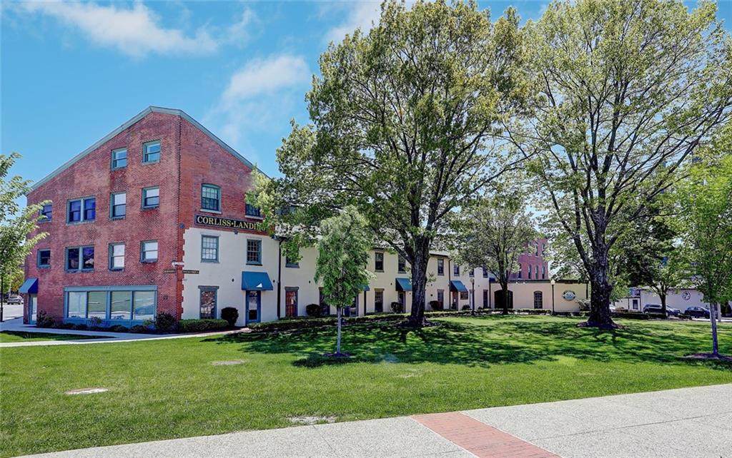 555 South Main Street - Photo 1