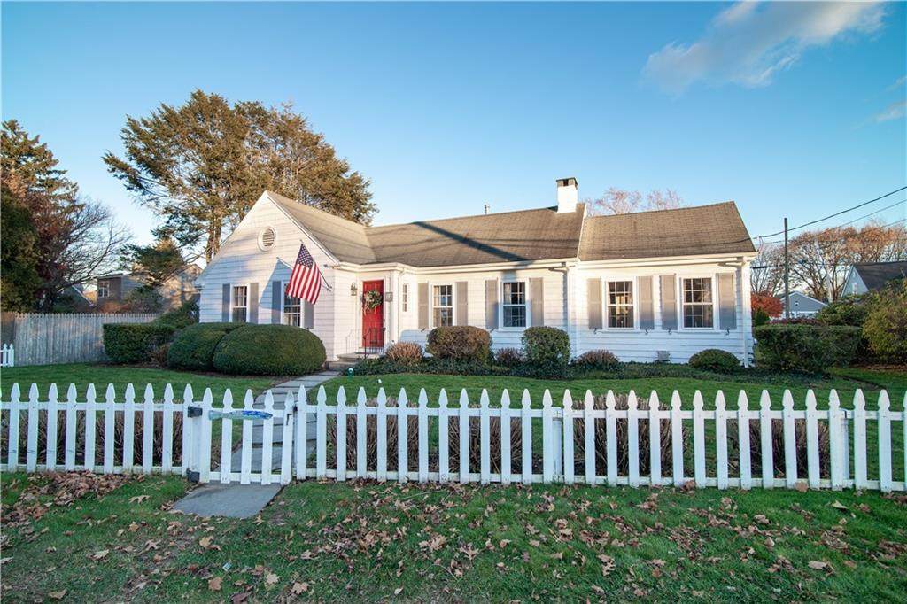 12 Weeden Avenue - Photo 1