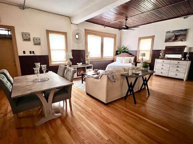 308 Metacom Avenue - Photo 1
