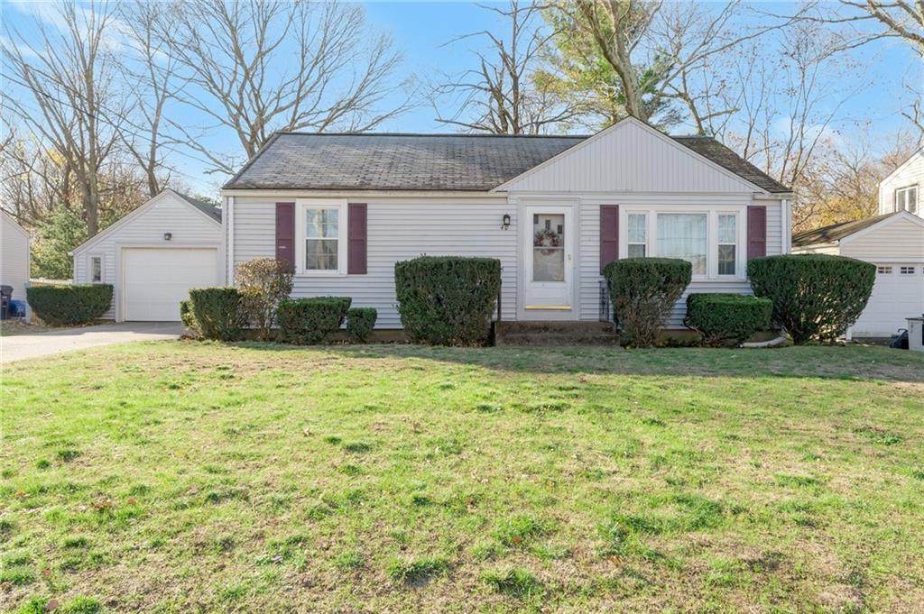 40 Gillan Avenue - Photo 1