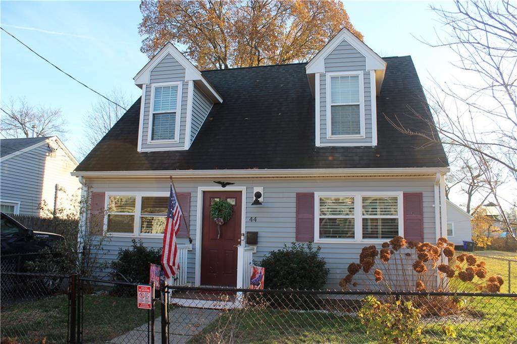 44 Bristol Avenue - Photo 1