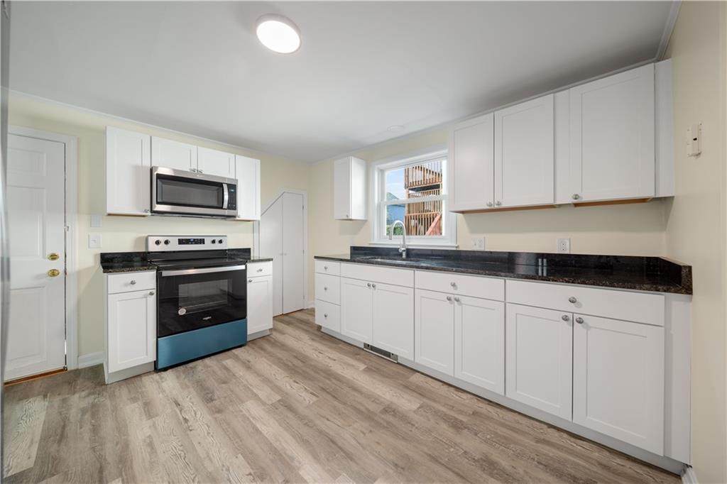 24 Tilden Avenue - Photo 1