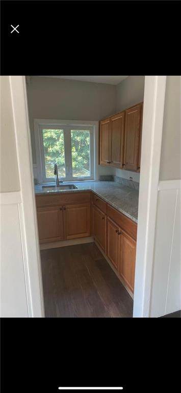 68 Bouvier Avenue - Photo 1