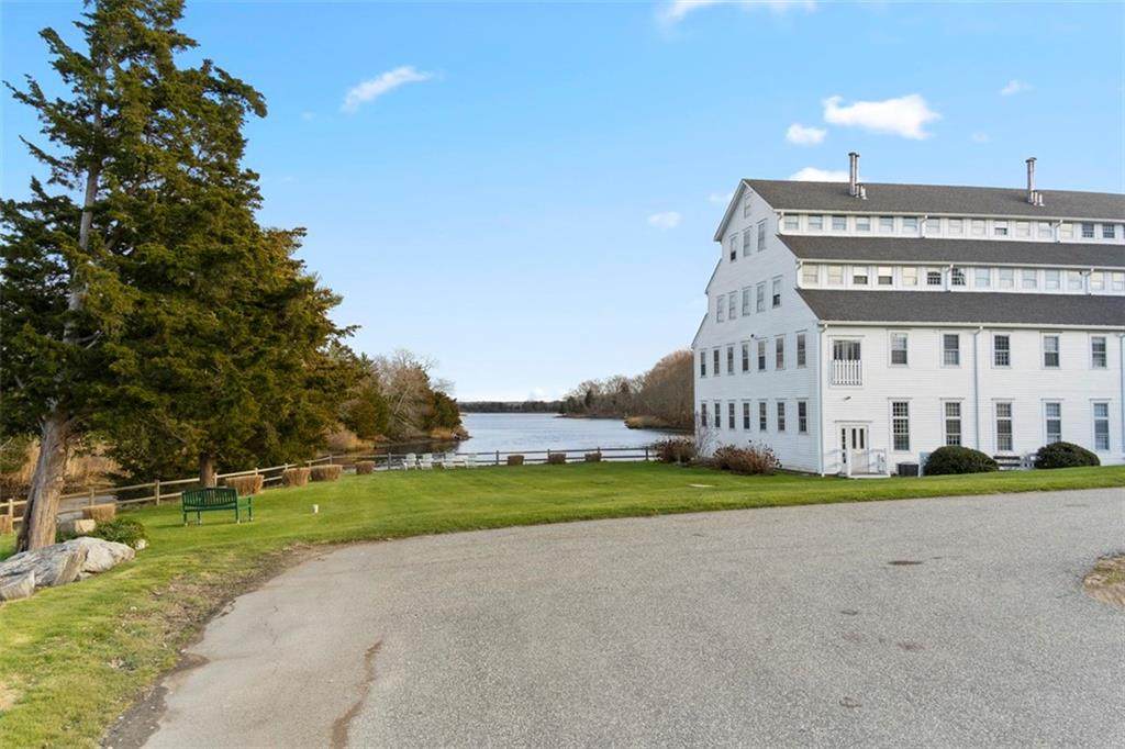 40 Web Avenue - Photo 1