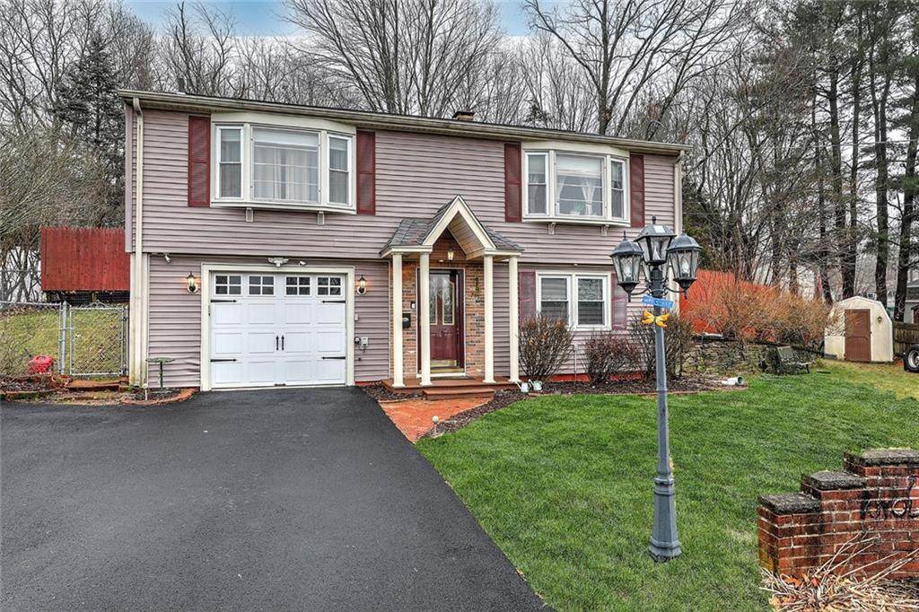 716 Knollwood Drive - Photo 1
