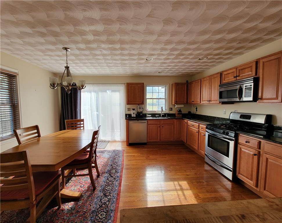 27 Evergreen Street - Photo 1