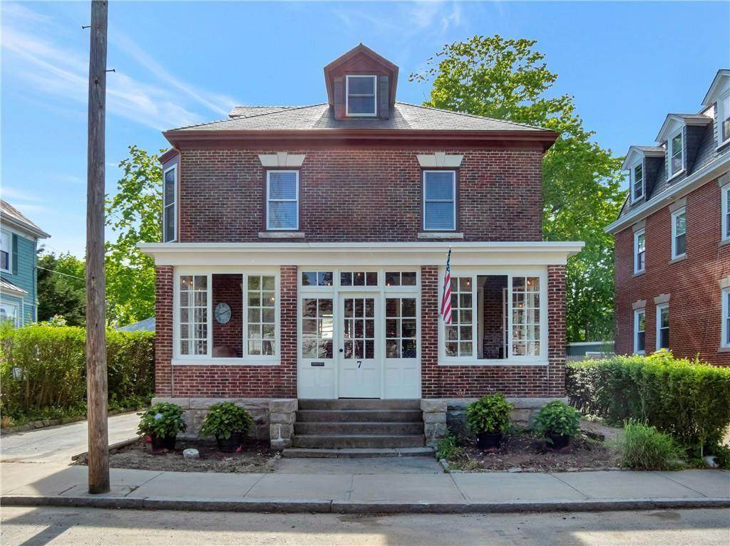 7 Sylvan Street - Photo 1