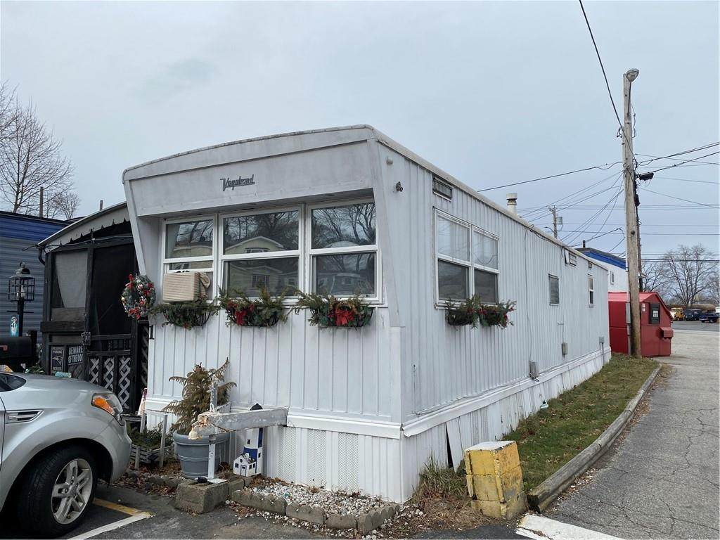 776 Hartford Avenue - Photo 1